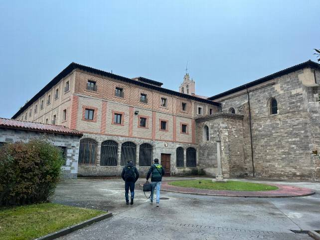 Cuatro de las cinco hermanas mayores regresan a casa y son acogidas por los Monasterios de la Federación de Clarisas